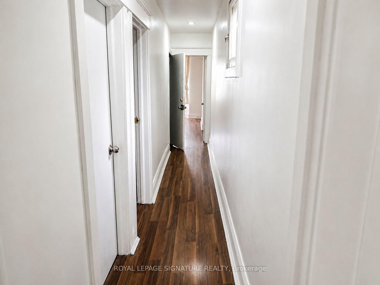916 Woodbine Avenue • Toronto, ON photo 8
