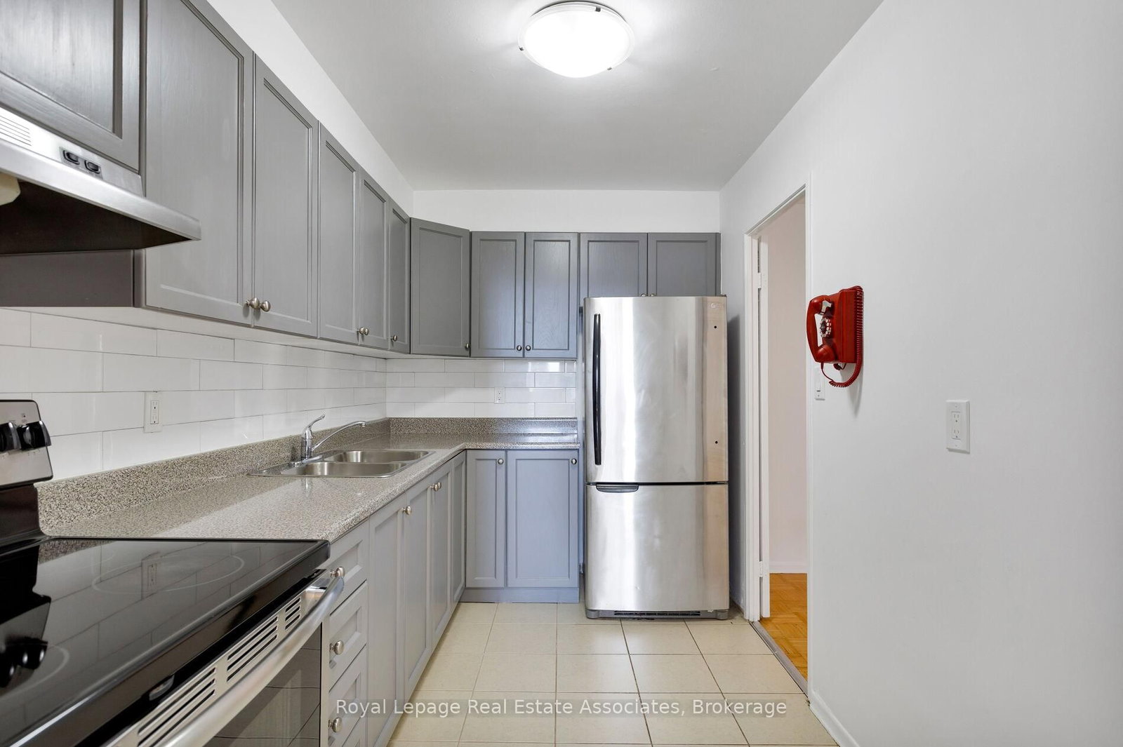 5 Massey Square • #1710 • Toronto, ON photo 13