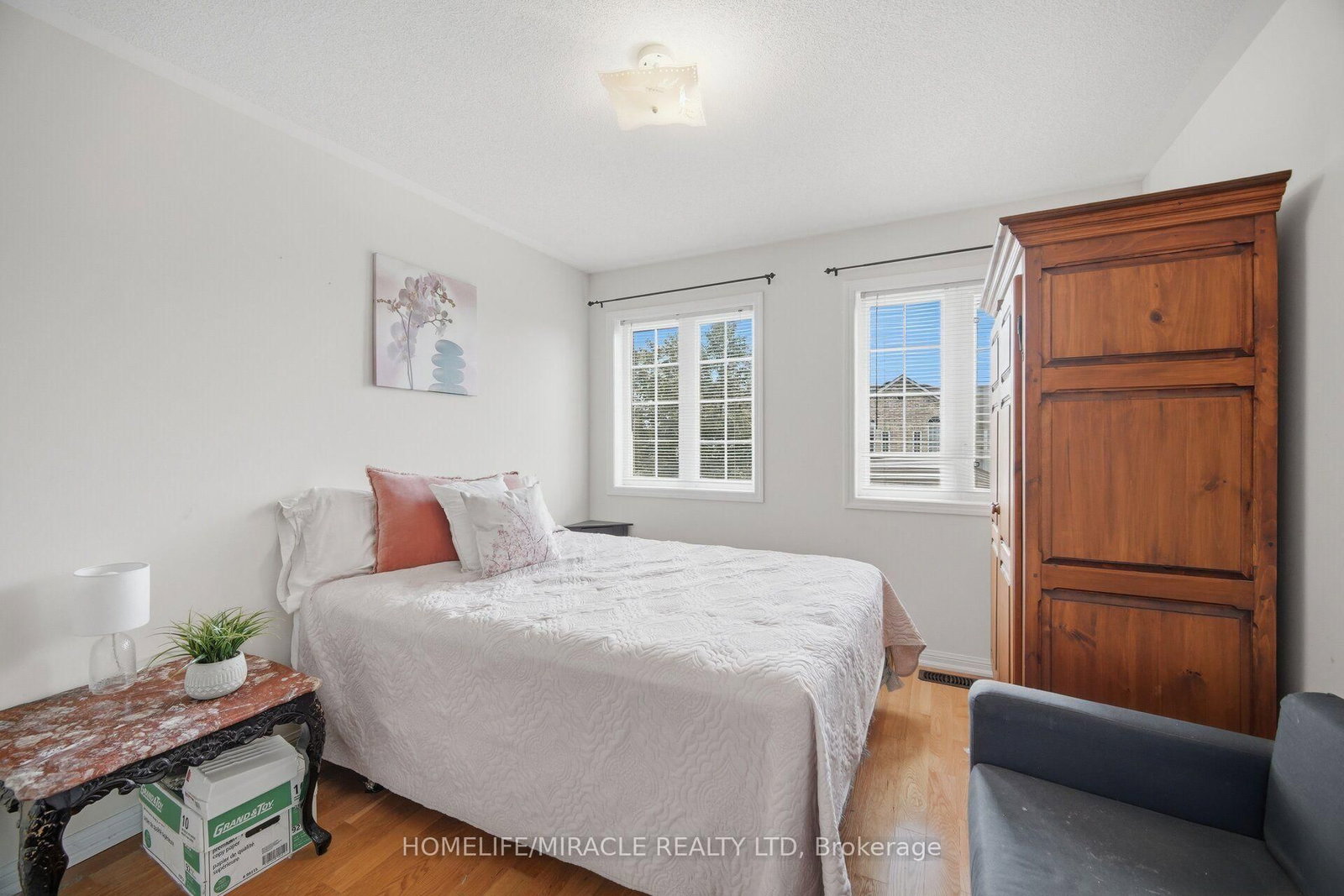 6 Barkdale Way • Whitby, ON photo 19