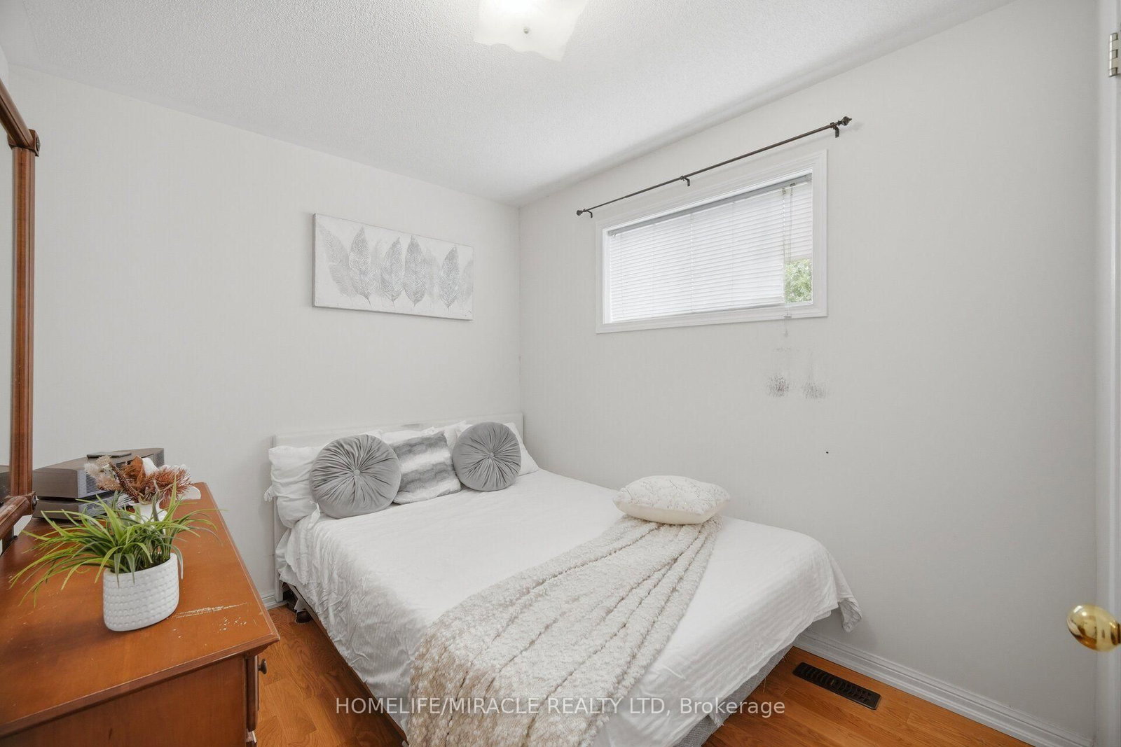 6 Barkdale Way • Whitby, ON photo 21