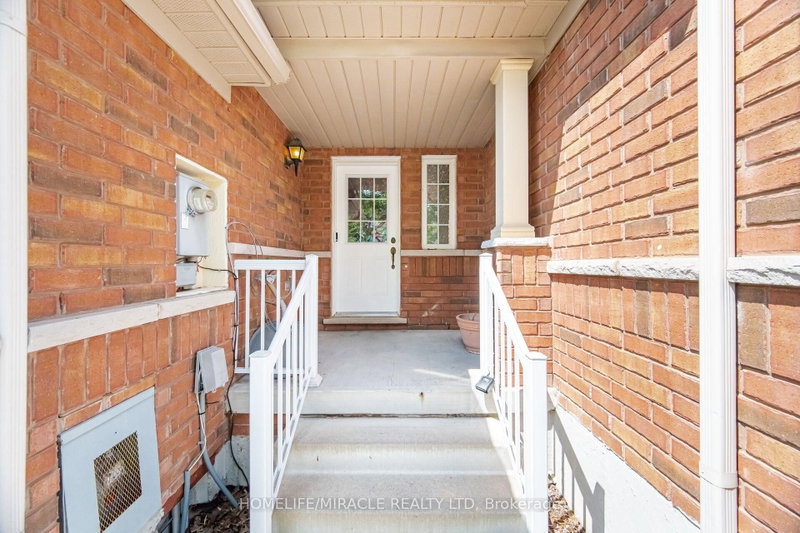 6 Barkdale Way