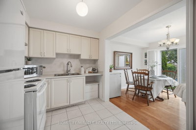 6 Barkdale Way • Whitby, ON photo 8