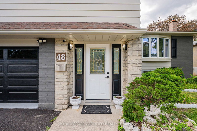 48 Highcastle Road