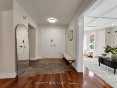 772 Pebble Court • Pickering, ON photo 3