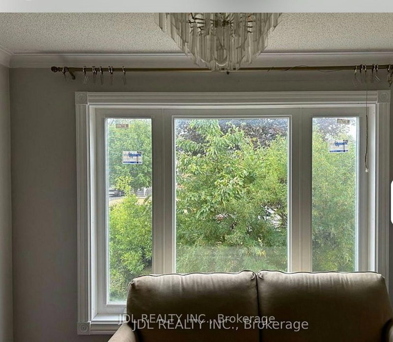 Three-Bedroom Main Floor - 8 Highwood Ave Avenue