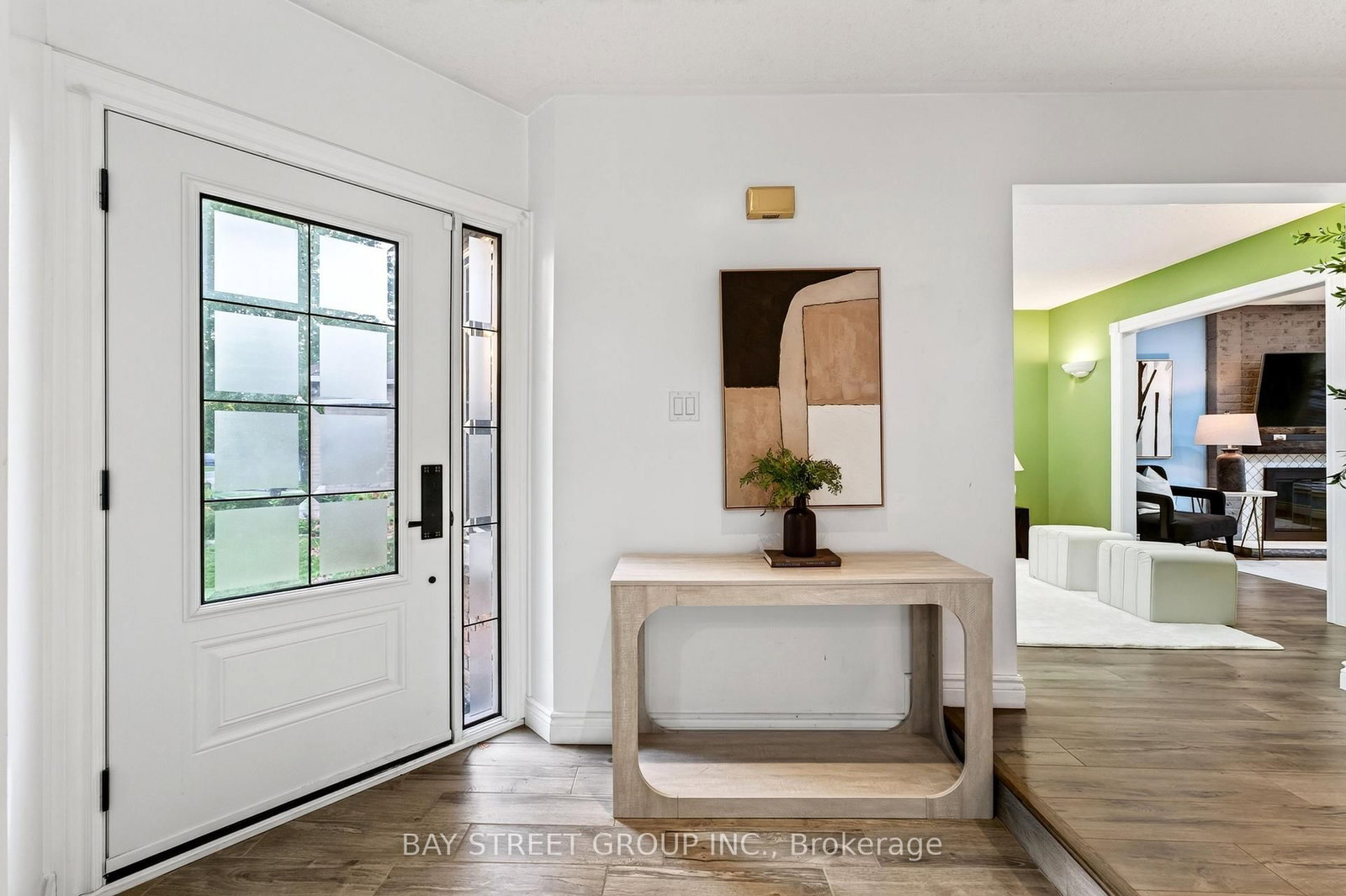 Listing Image 7