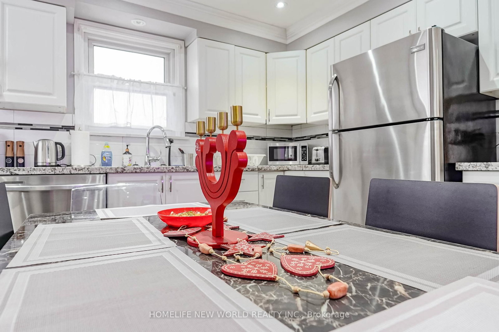 137 Banting Avenue • Oshawa, ON photo 10