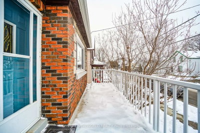 137 Banting Avenue • Oshawa, ON photo 5