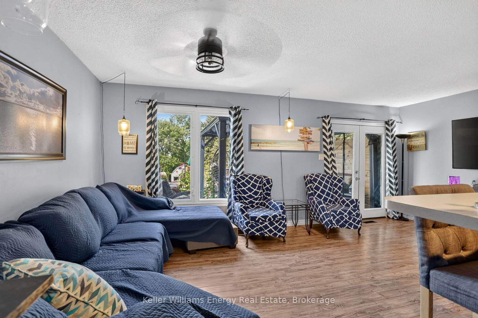 567 Cobblehill Drive • Oshawa, ON photo 11