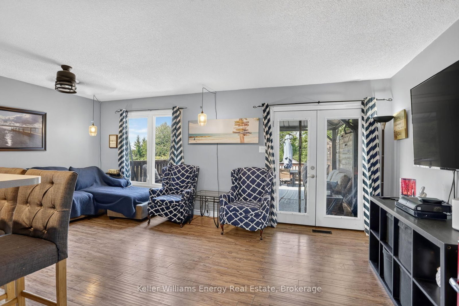 567 Cobblehill Drive • Oshawa, ON photo 12