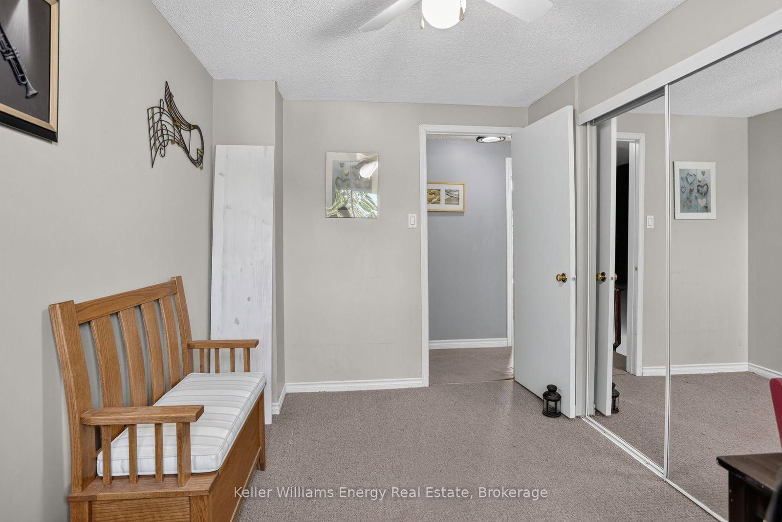 567 Cobblehill Drive • Oshawa, ON photo 18