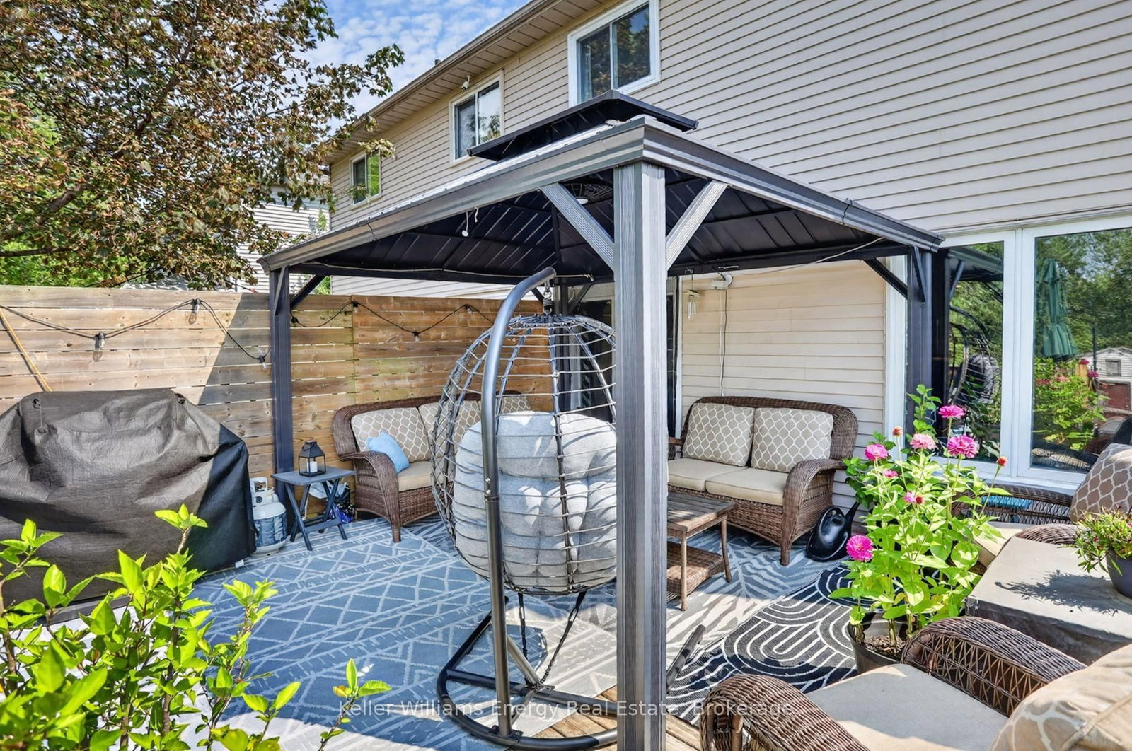 567 Cobblehill Drive • Oshawa, ON photo 38