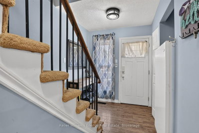 567 Cobblehill Drive • Oshawa, ON photo 4