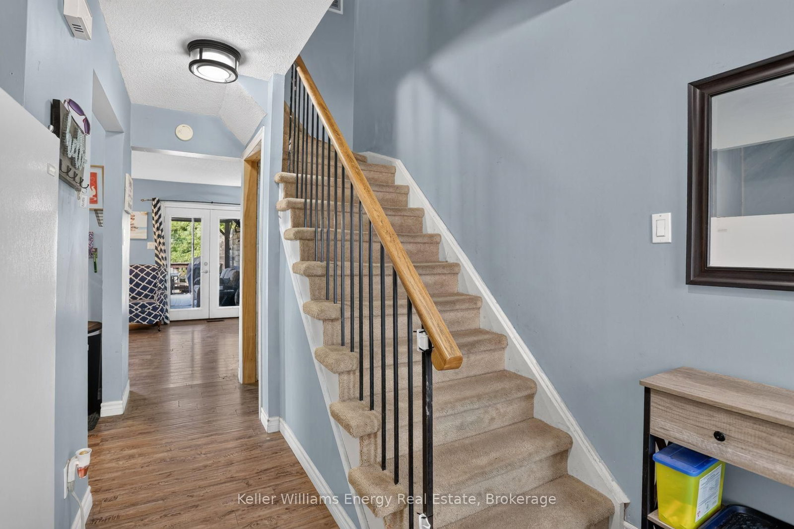 567 Cobblehill Drive • Oshawa, ON photo 5