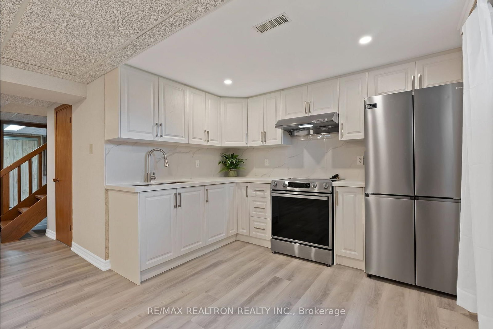 421 Brimorton Drive • Toronto, ON photo 22