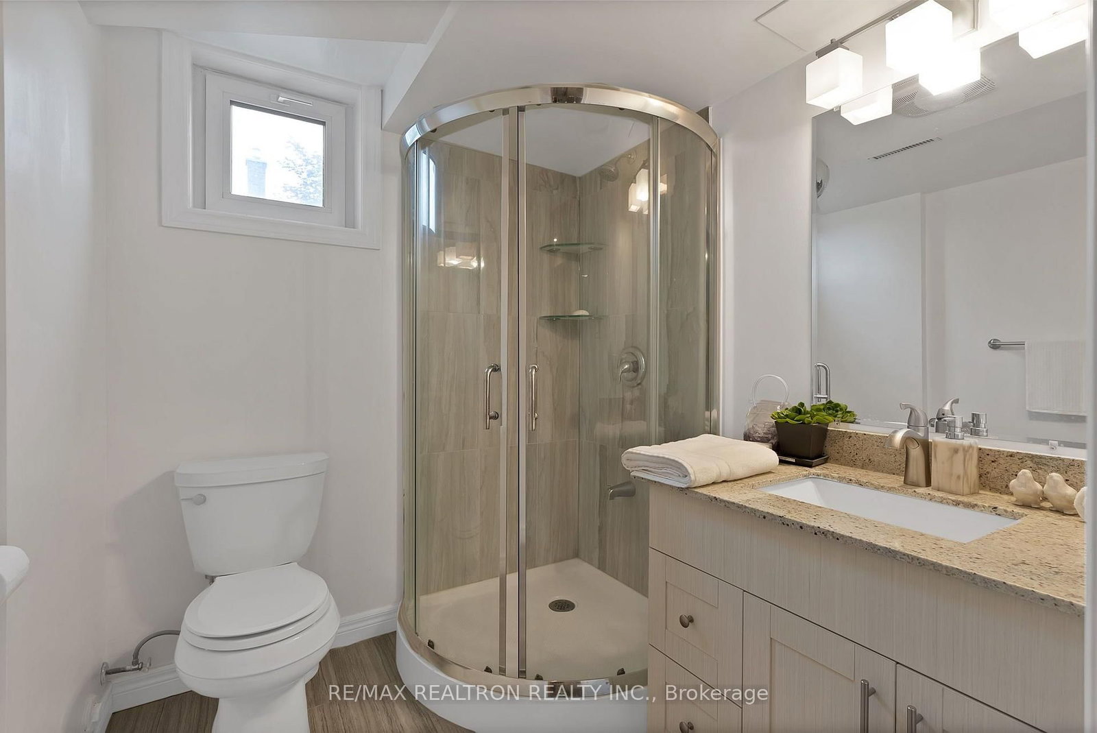 421 Brimorton Drive • Toronto, ON photo 24