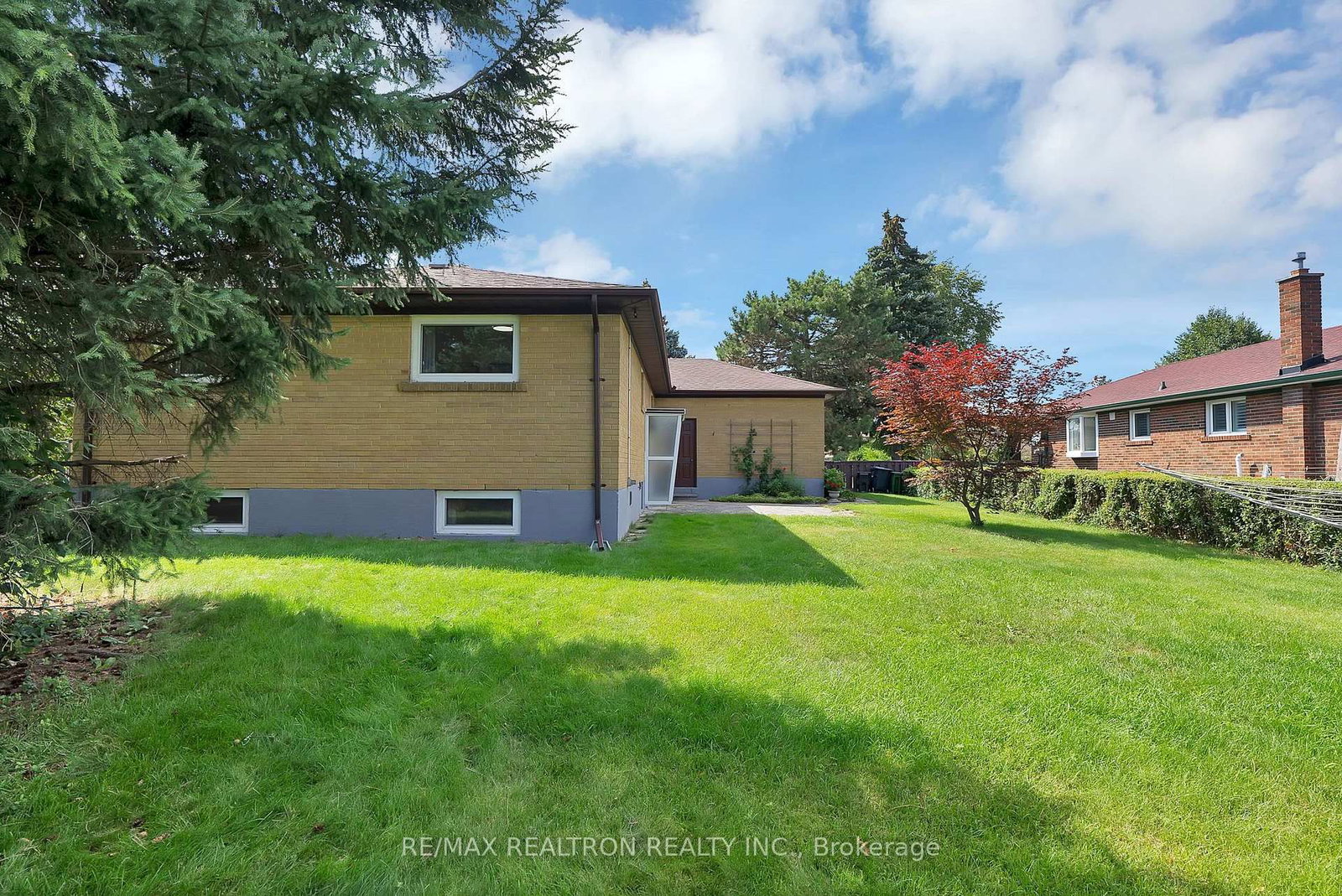 421 Brimorton Drive • Toronto, ON photo 26