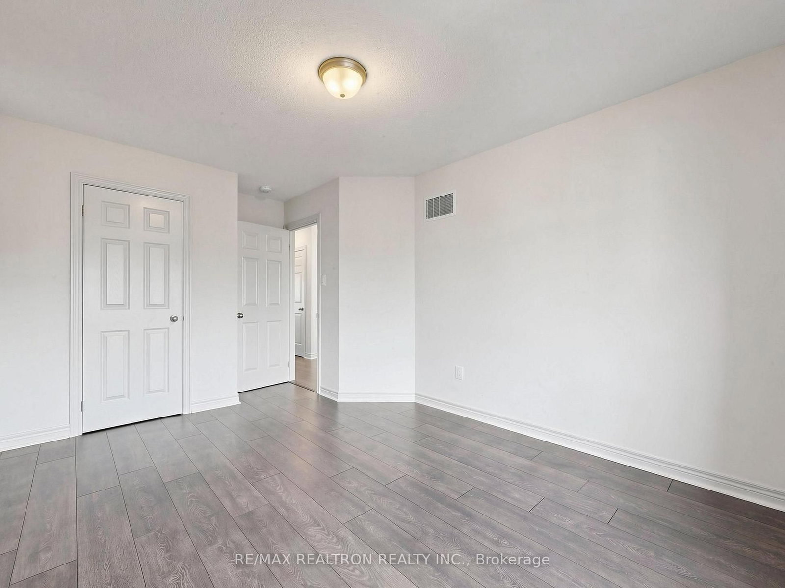 59 Jevons Ajax,ON L1Z 0T6 — Photo 31