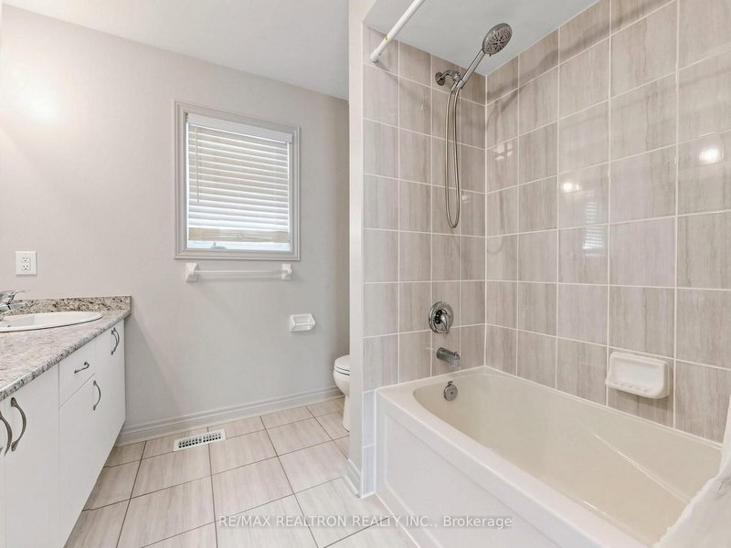 59 Jevons Ajax,ON L1Z 0T6 — Photo 32
