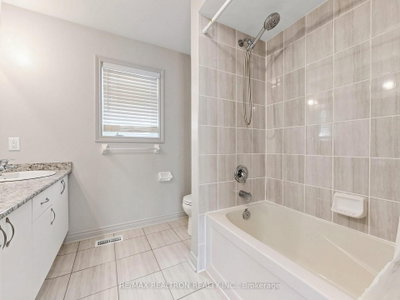 59 Jevons Ajax,ON L1Z 0T6 — Photo 32
