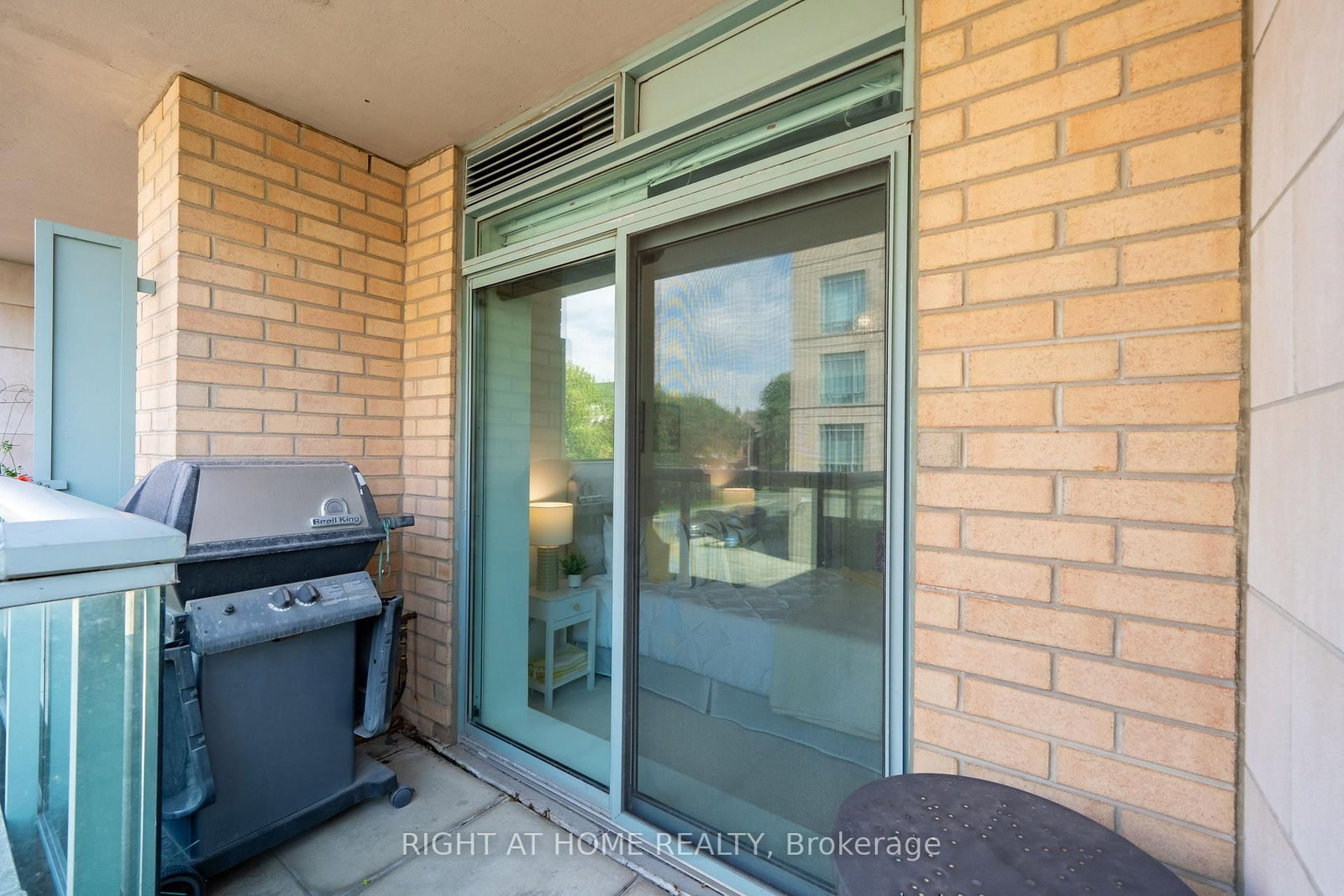 35 Boardwalk Drive • #202 • Toronto, ON photo 18