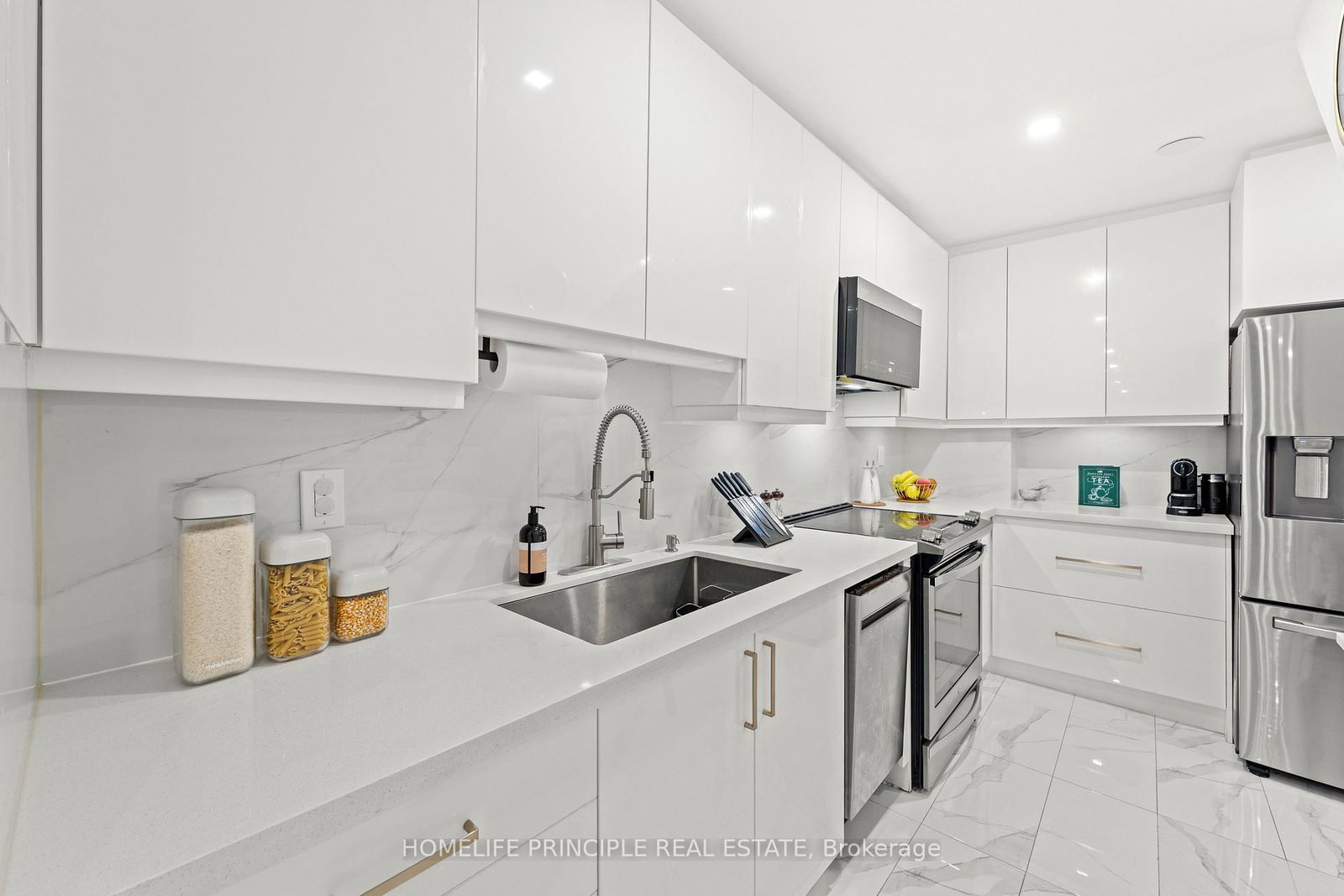 100 Mornelle Court • #1059 • Toronto, ON photo 4