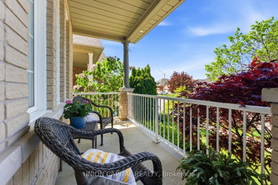 1473 Greenvalley Trail • Oshawa, ON photo 2