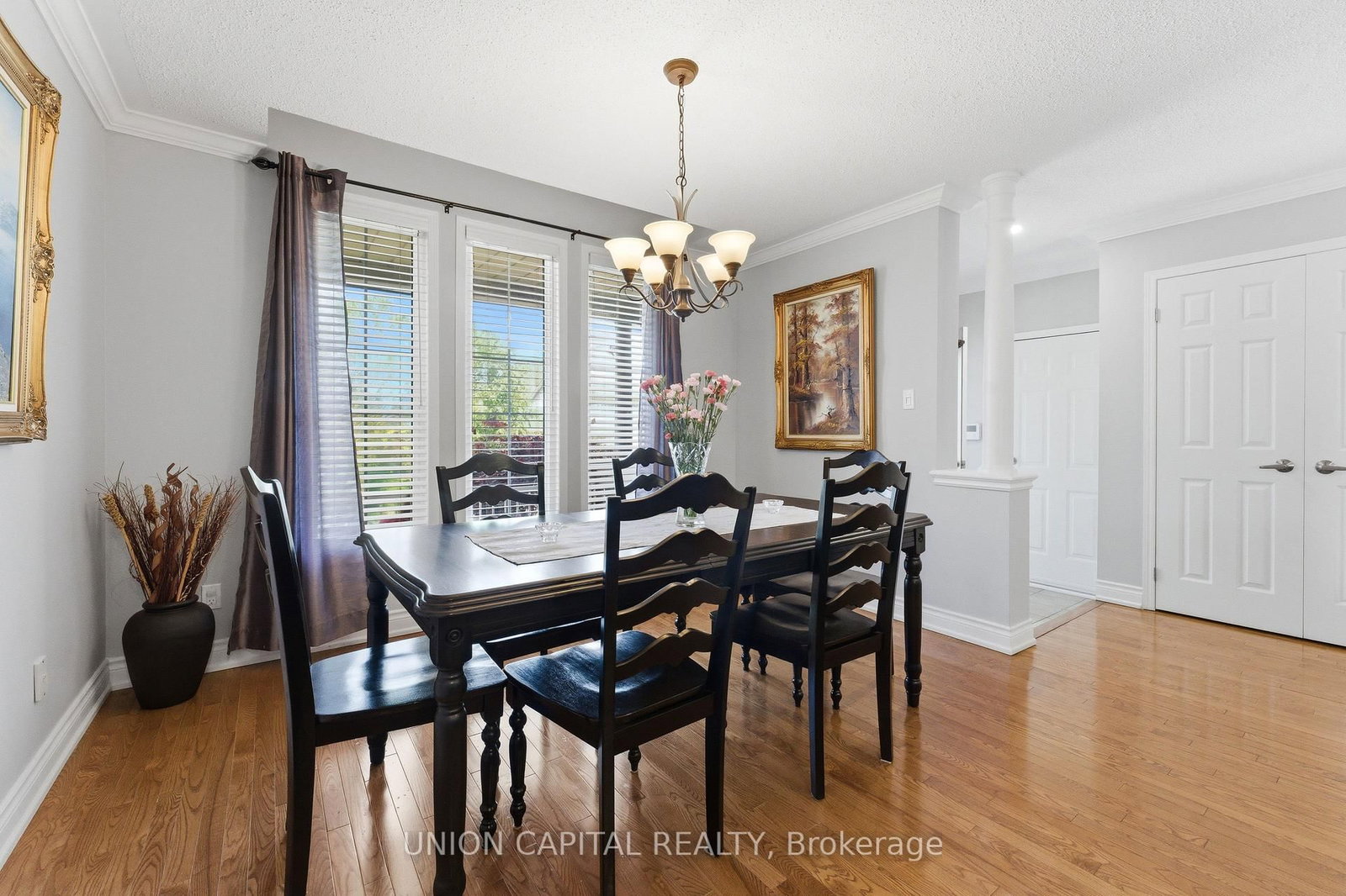1473 Greenvalley Trail • Oshawa, ON photo 3