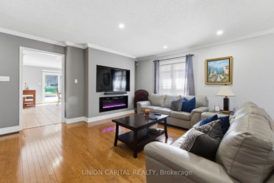 1473 Greenvalley Trail • Oshawa, ON photo 6
