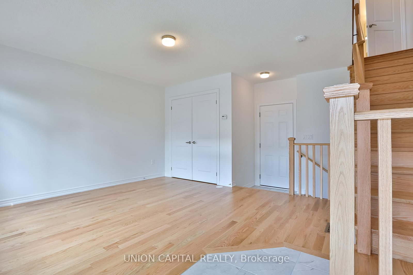 83 Sorbara Way, Whitby, view 11