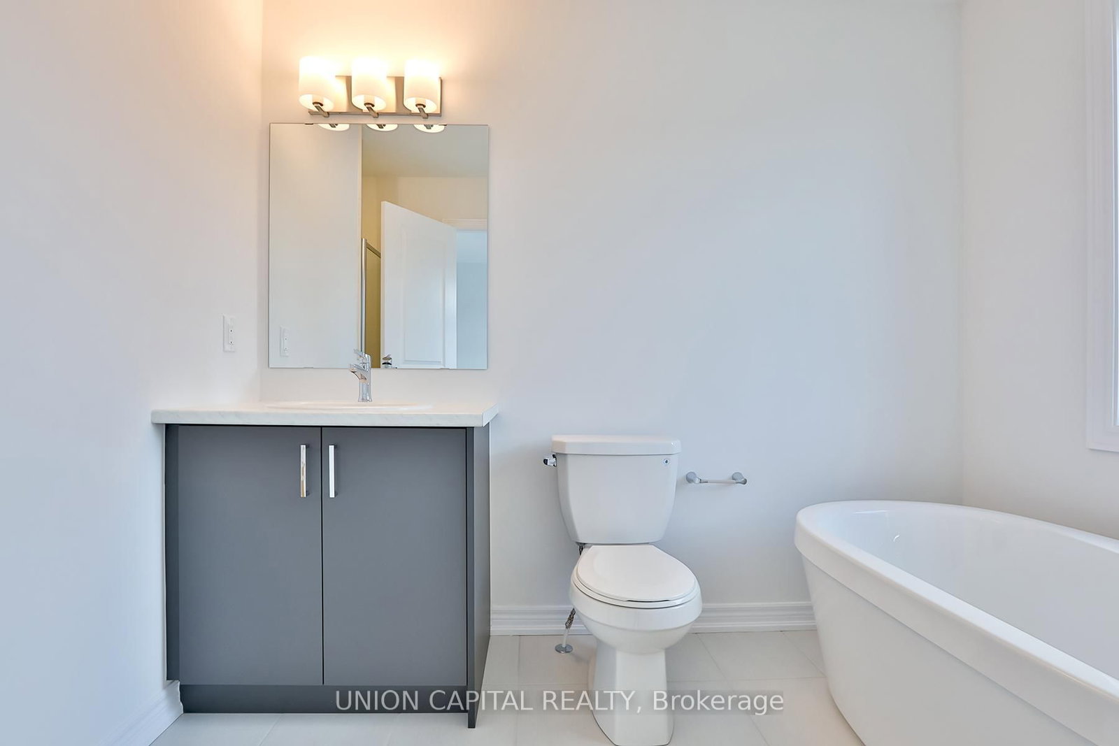 83 Sorbara Way, Whitby, view 18