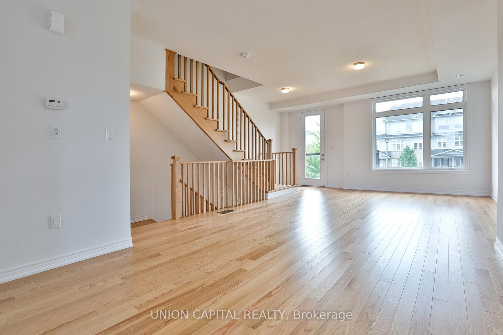 83 Sorbara Way, Whitby, view 31