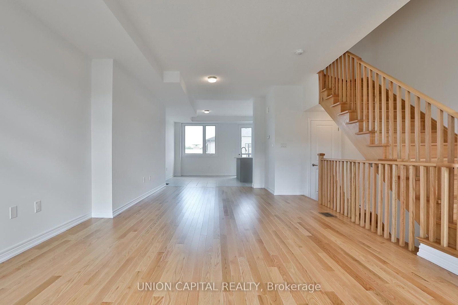 83 Sorbara Way, Whitby, view 33