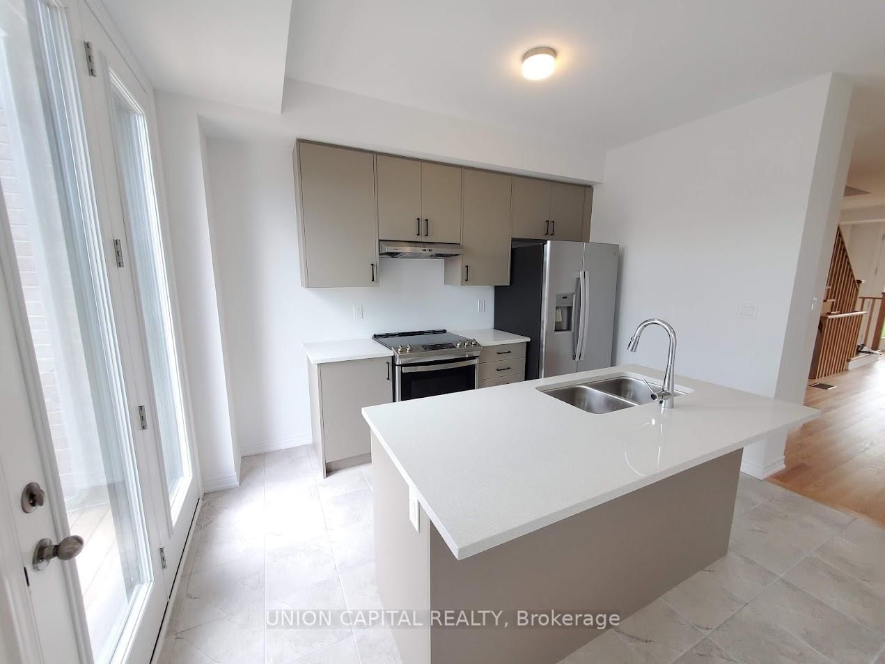 83 Sorbara Way, Whitby, view 36