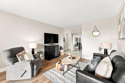 92 Church Street • #301 • Ajax, ON photo 5