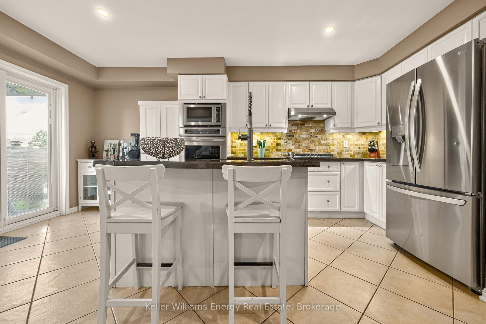4 Holman Court • Whitby, ON photo 11