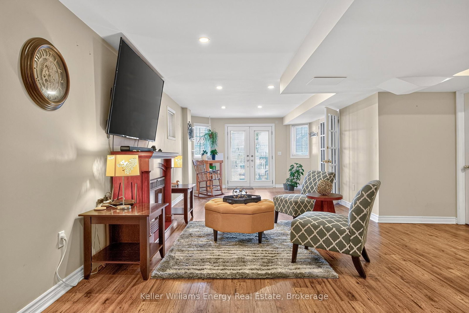 4 Holman Court • Whitby, ON photo 23