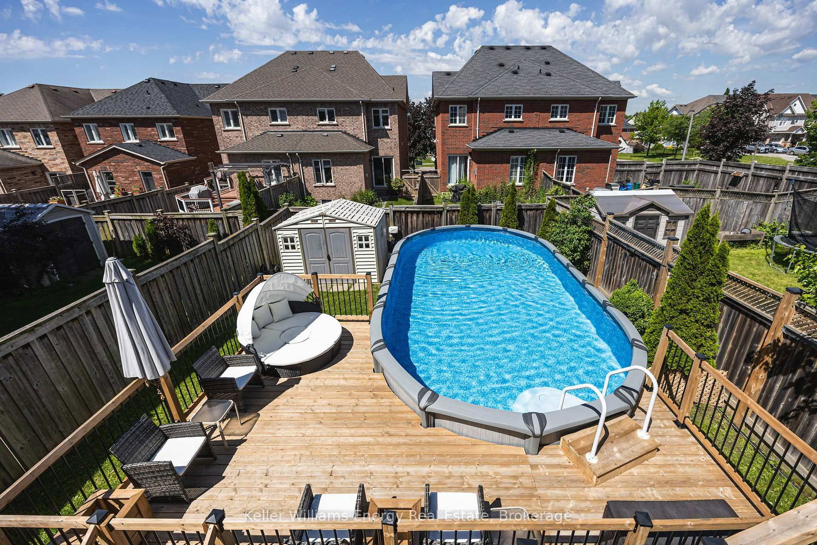 4 Holman Court • Whitby, ON photo 32