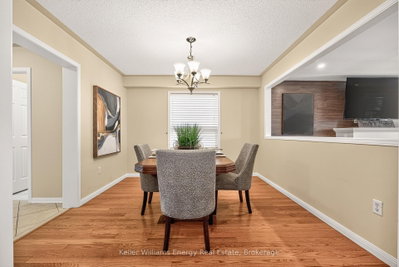 4 Holman Court • Whitby, ON photo 4