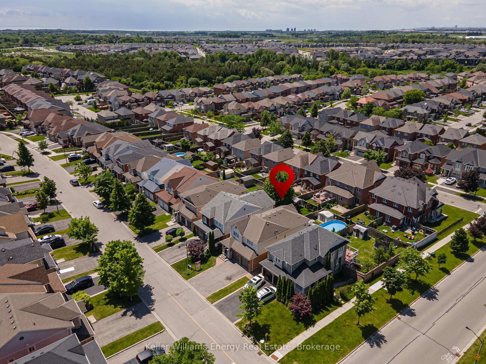 4 Holman Court • Whitby, ON photo 40