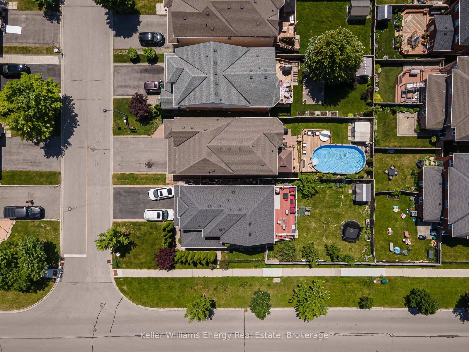 4 Holman Court • Whitby, ON photo 42