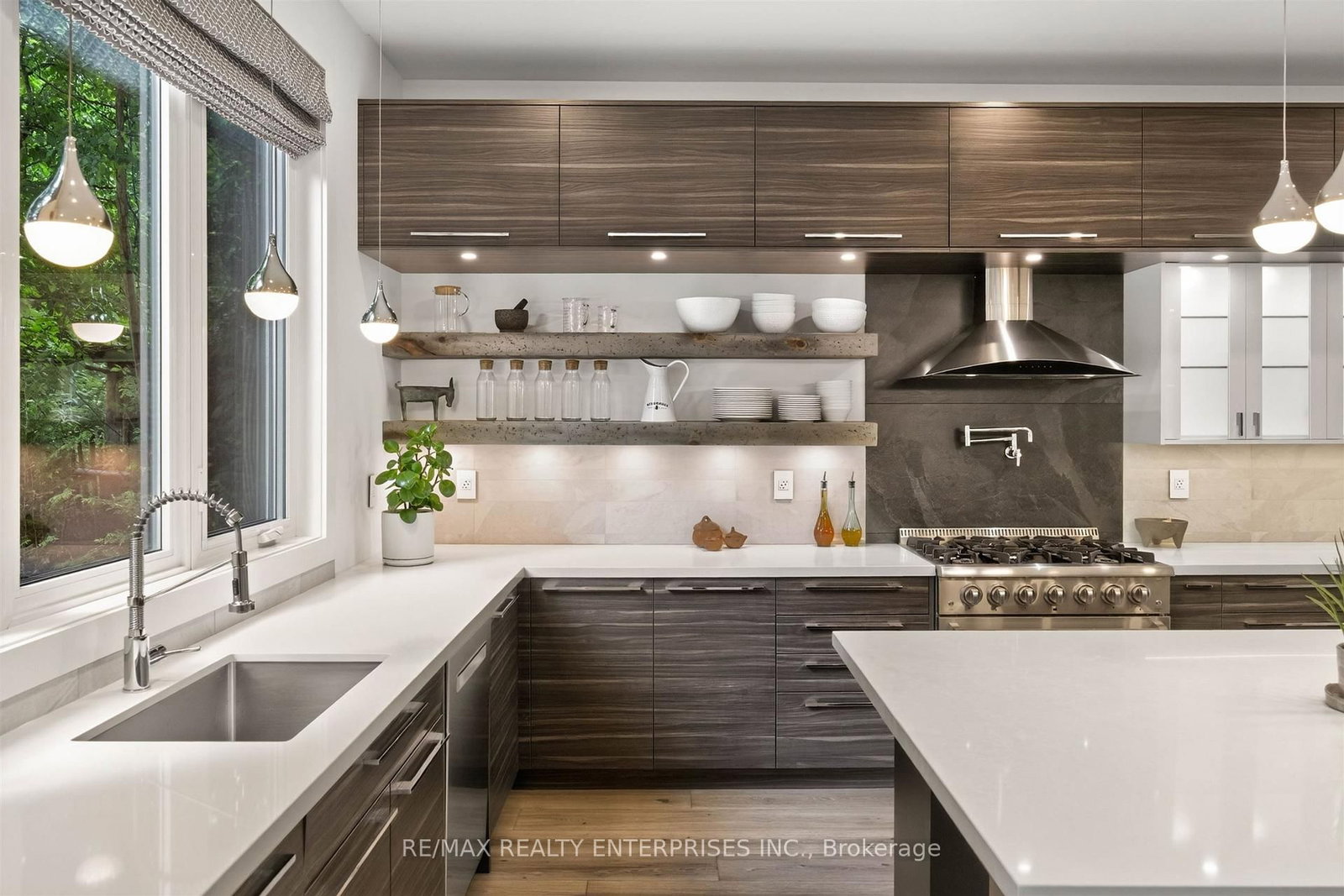 700 Hillcrest Road • Pickering, ON photo 11