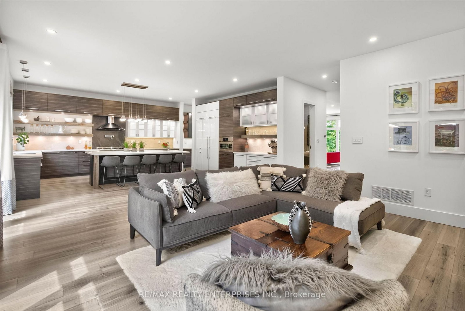 700 Hillcrest Road • Pickering, ON photo 24