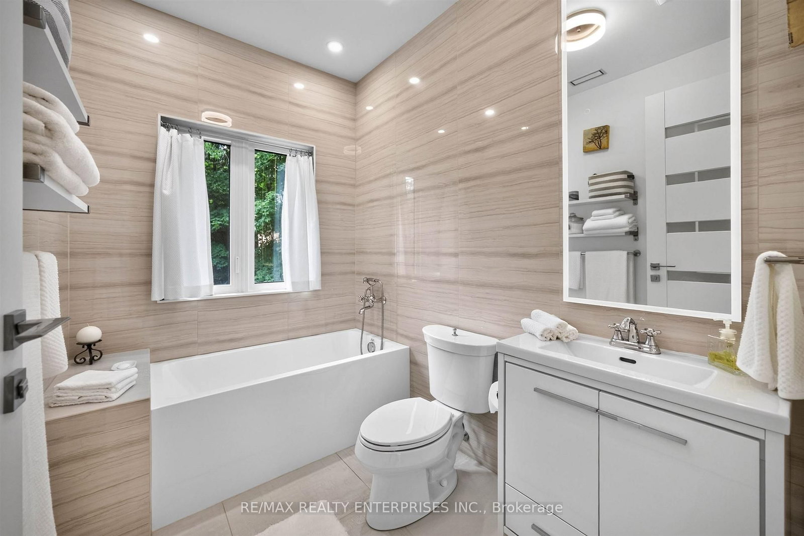700 Hillcrest Road • Pickering, ON photo 40
