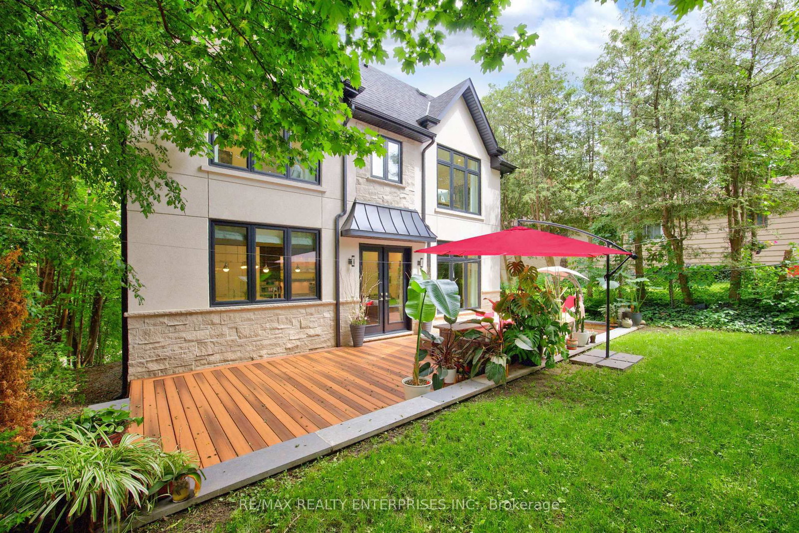 700 Hillcrest Road • Pickering, ON photo 48