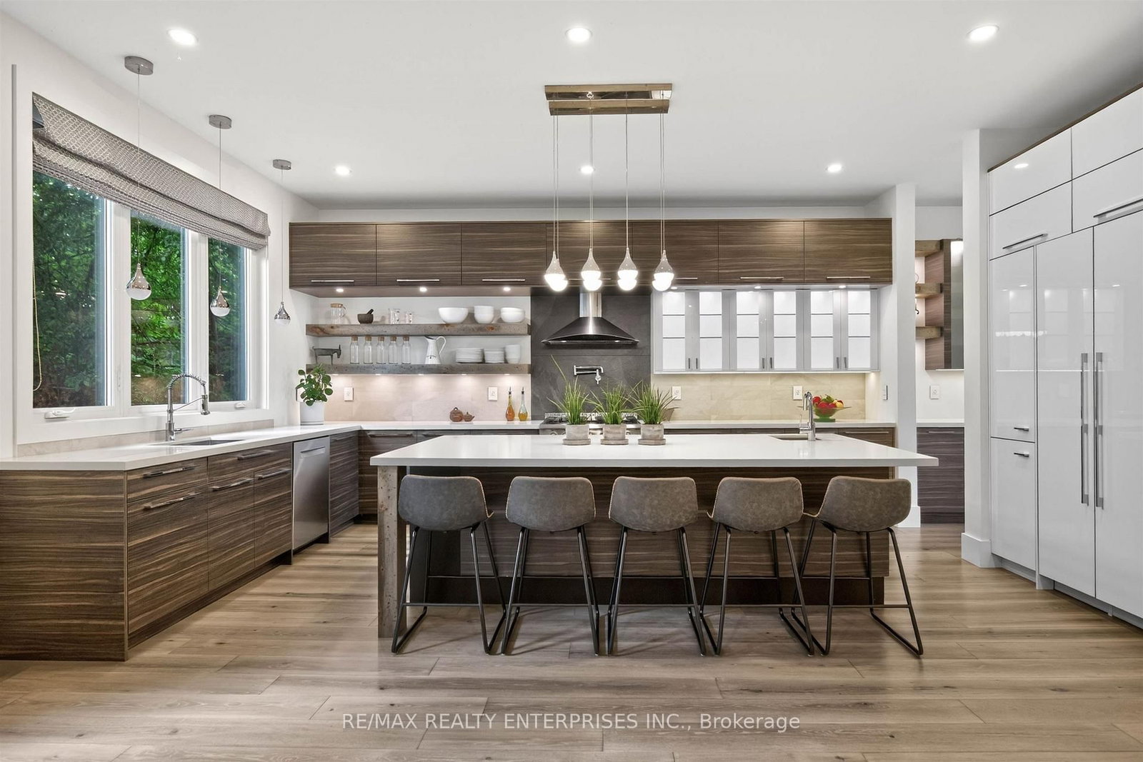 700 Hillcrest Road • Pickering, ON photo 7