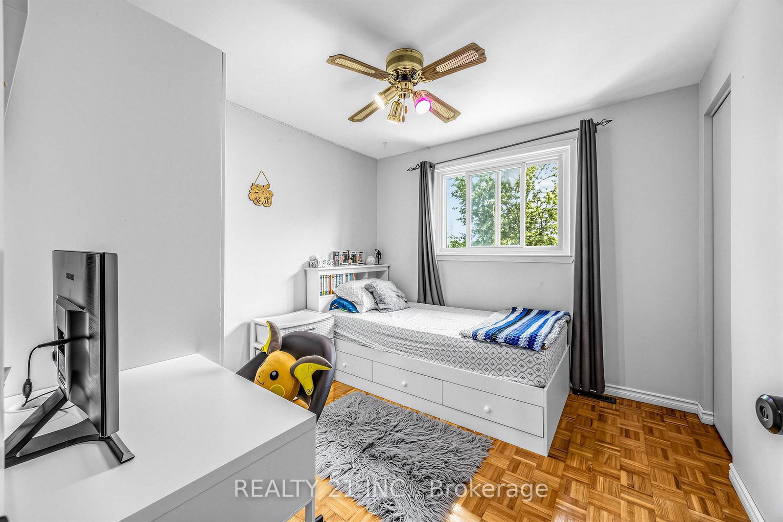 376 Vancouver Crescent • Oshawa, ON photo 12