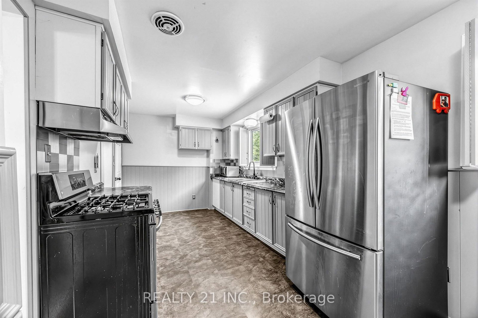 376 Vancouver Crescent • Oshawa, ON photo 17
