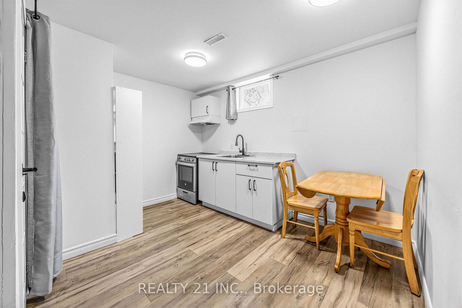 376 Vancouver Crescent • Oshawa, ON photo 23