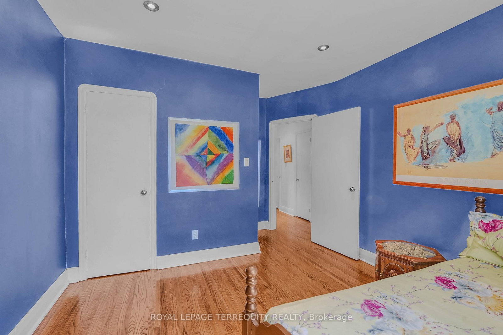 4 Harris Park Drive • Toronto, ON photo 18
